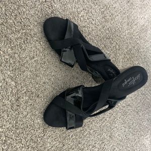 Black heels used slightly used